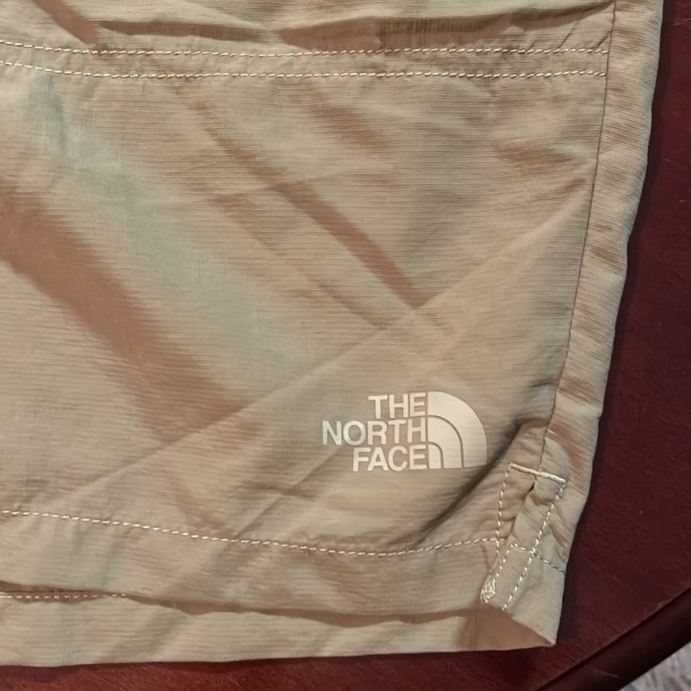 NWT North Face Shorts. - Picture 2 of 5